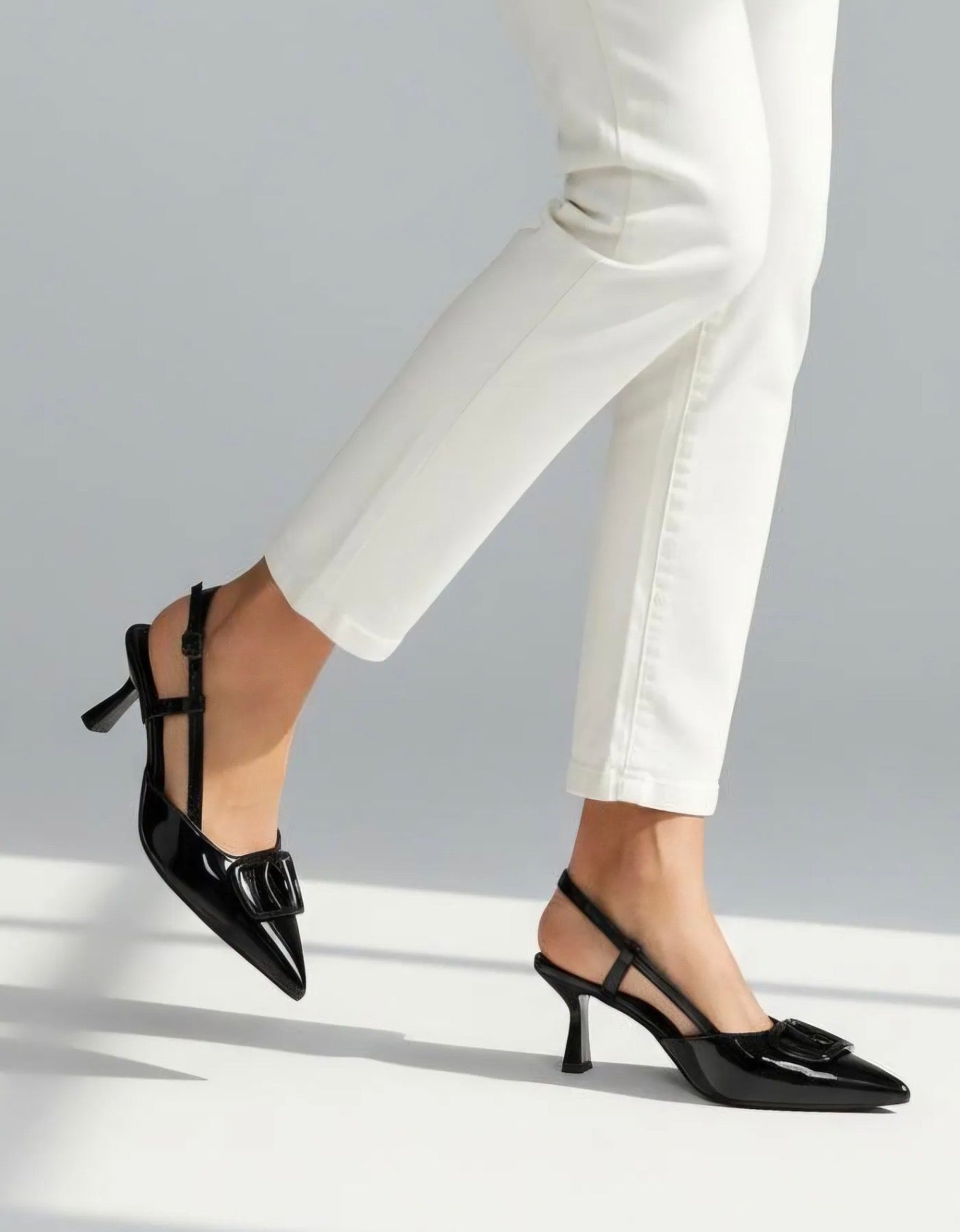 Escarpins Slingback Vernis-Élégance & Caractère