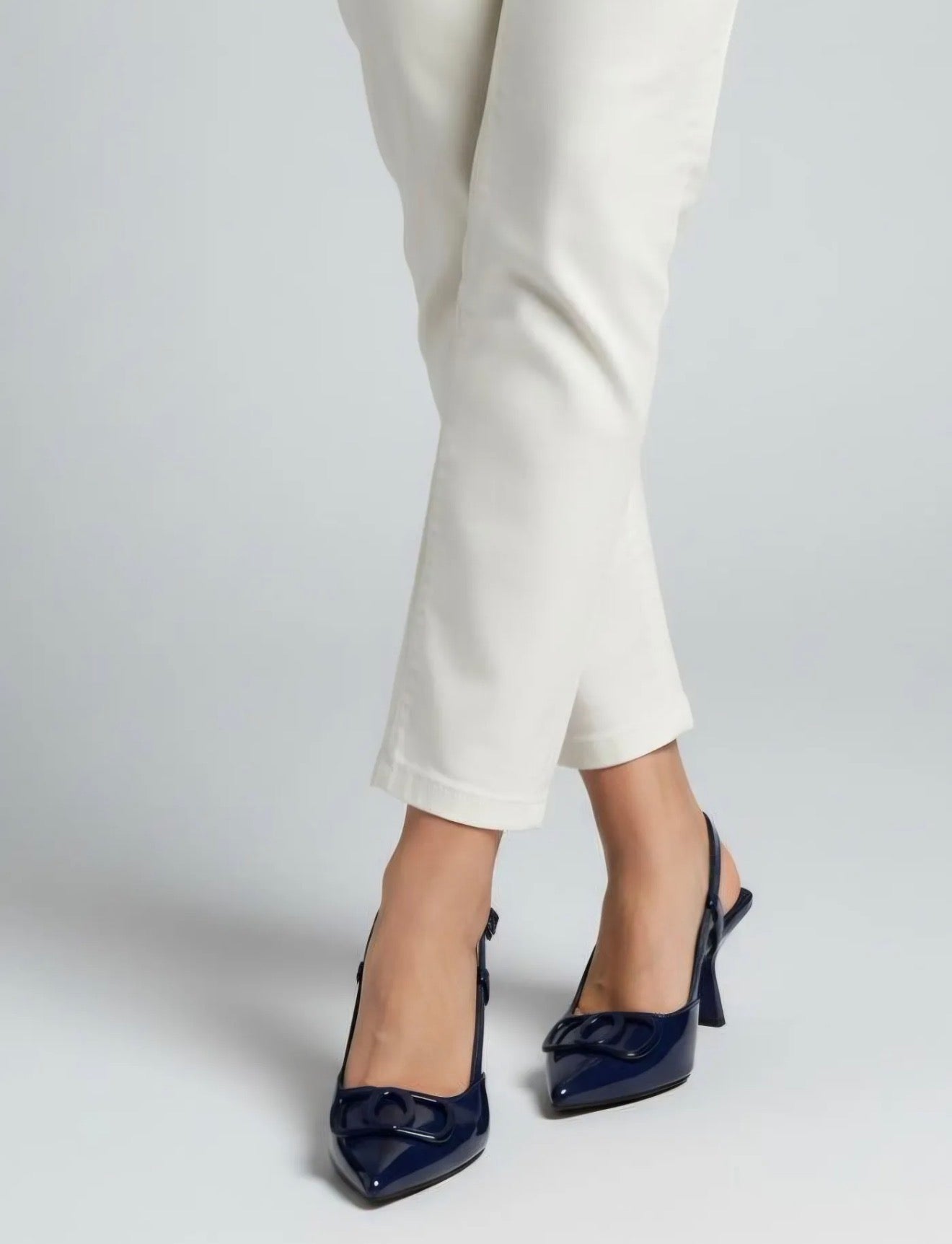 Escarpins Slingback Vernis-Élégance & Caractère
