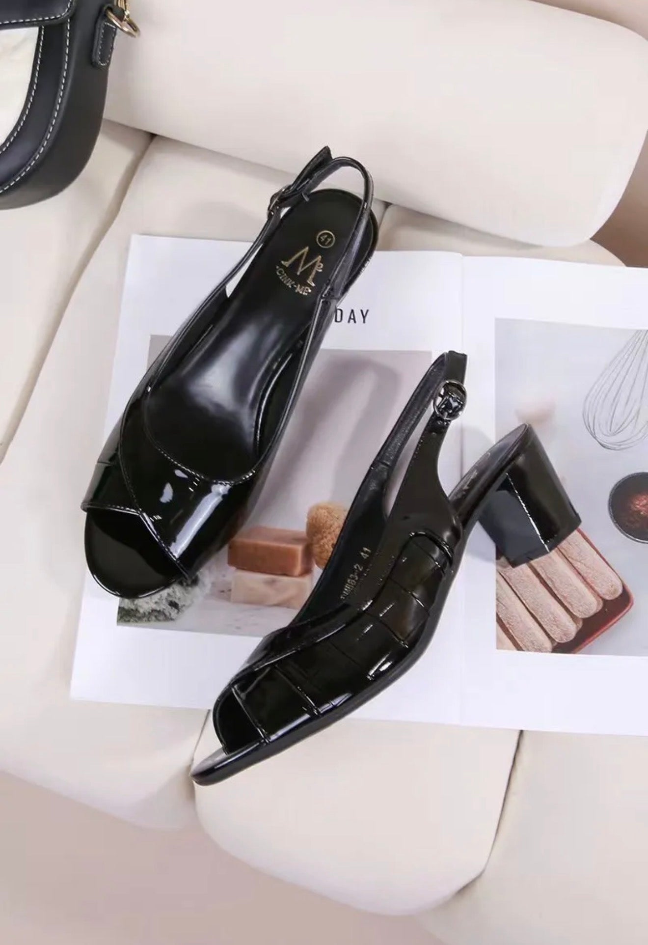 Sandales Slingback Vernies à Talon – Élégance & Confort