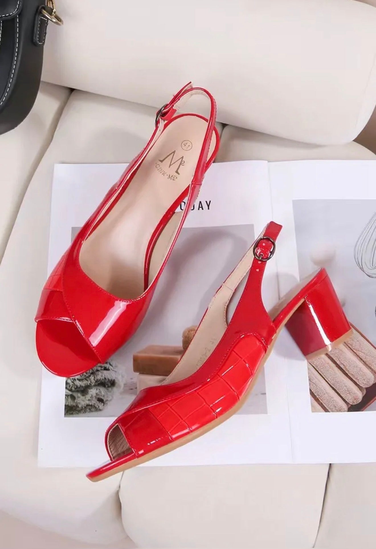 Sandales Slingback Vernies à Talon – Élégance & Confort